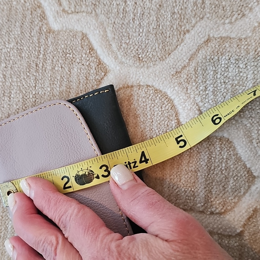 Dooney & Bourke Mauve And Chocolate Brown Wallet - Picture 6 of 7